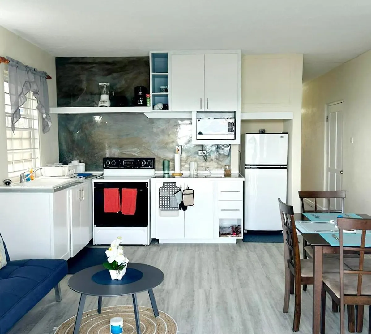 Ocean Bliss Apartments Крайст-Черч